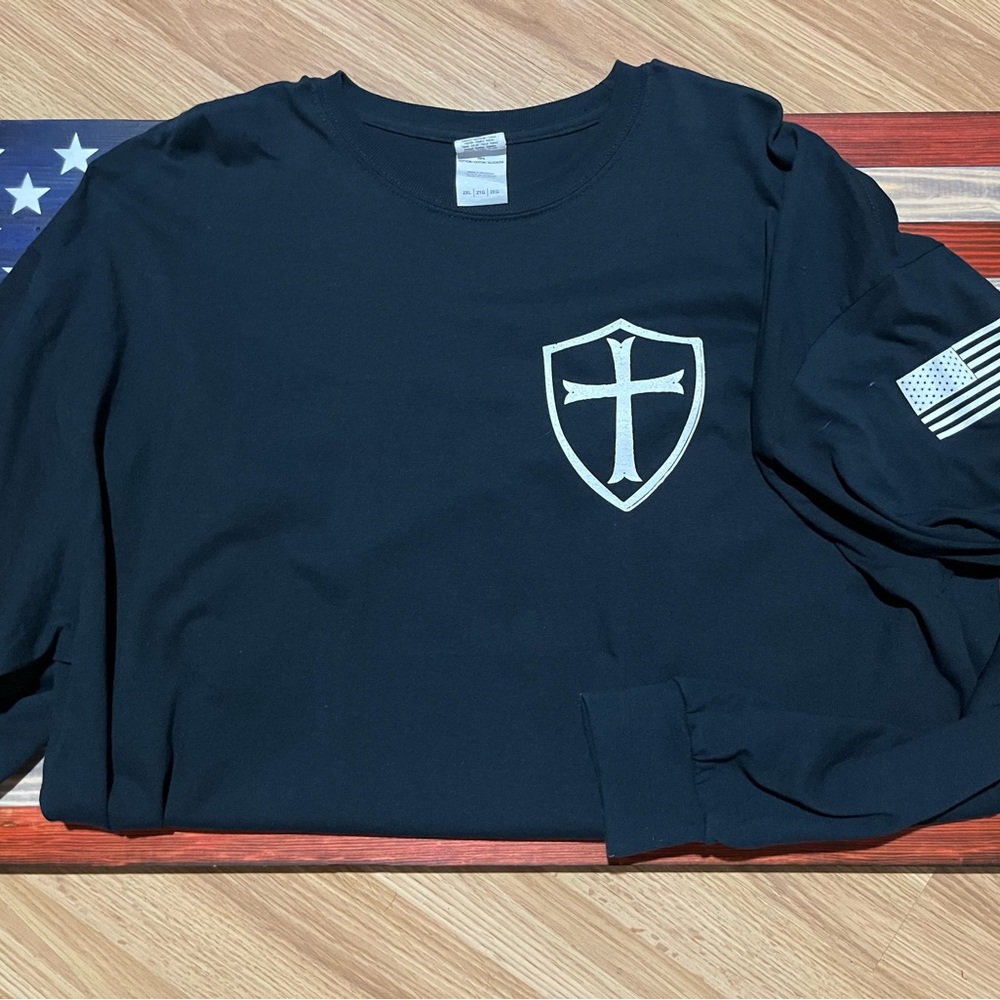 Men’s long sleeve Tee crusade